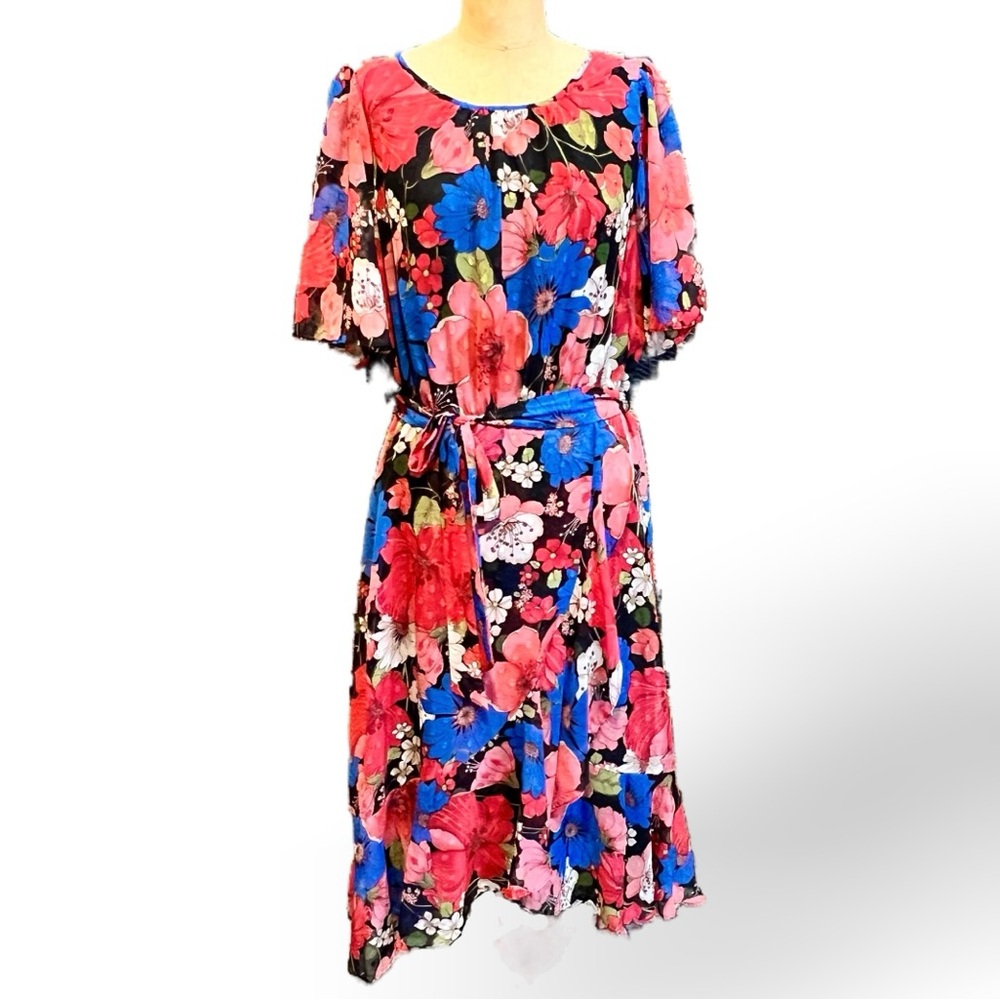 Bold floral ruffled maxi midi dress Danny & Nicole maximalism resortwear floral